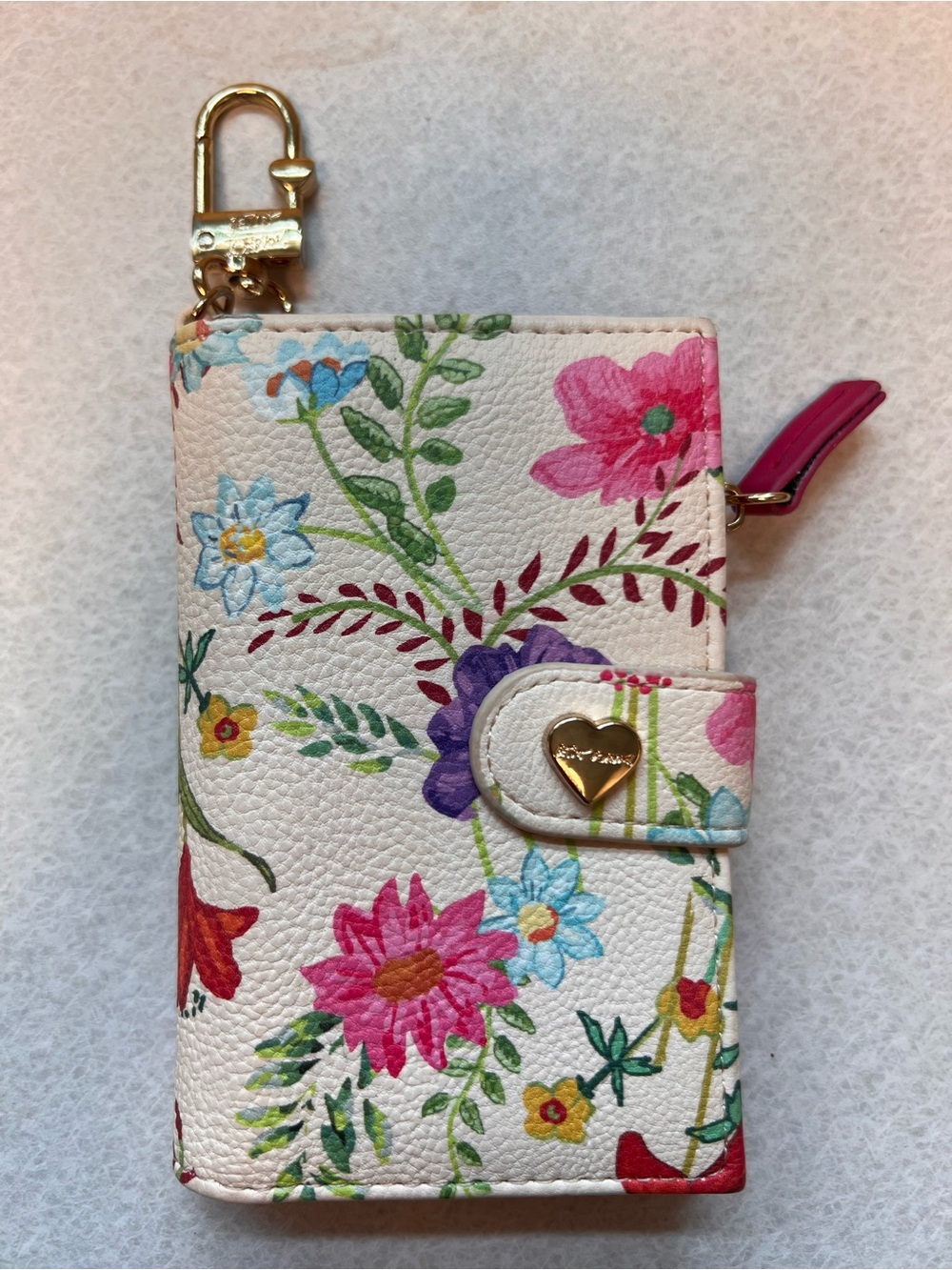 Betsey Johnson - Floral Heart Snap Keychain Wallet - Multicolor